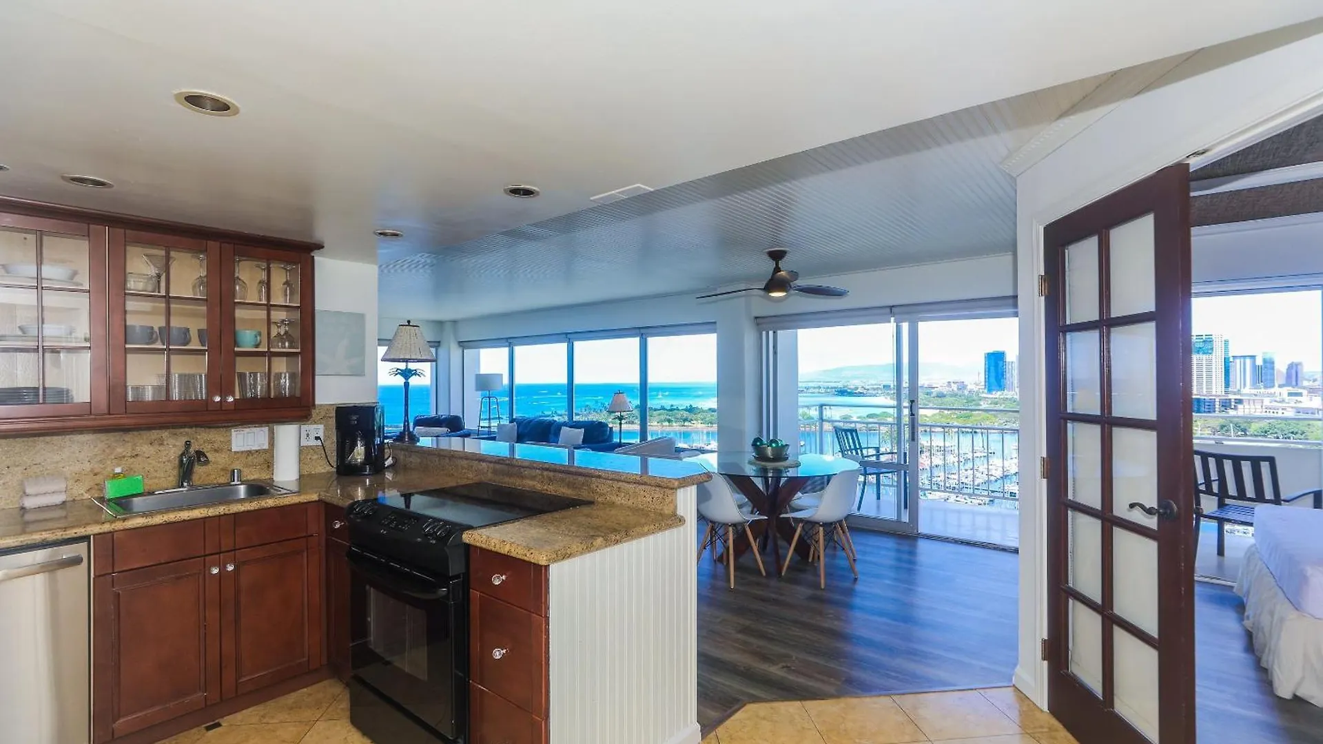 Ilikai Tower 1843 Yacht Harbor View 2Br Apartment Honolulu
