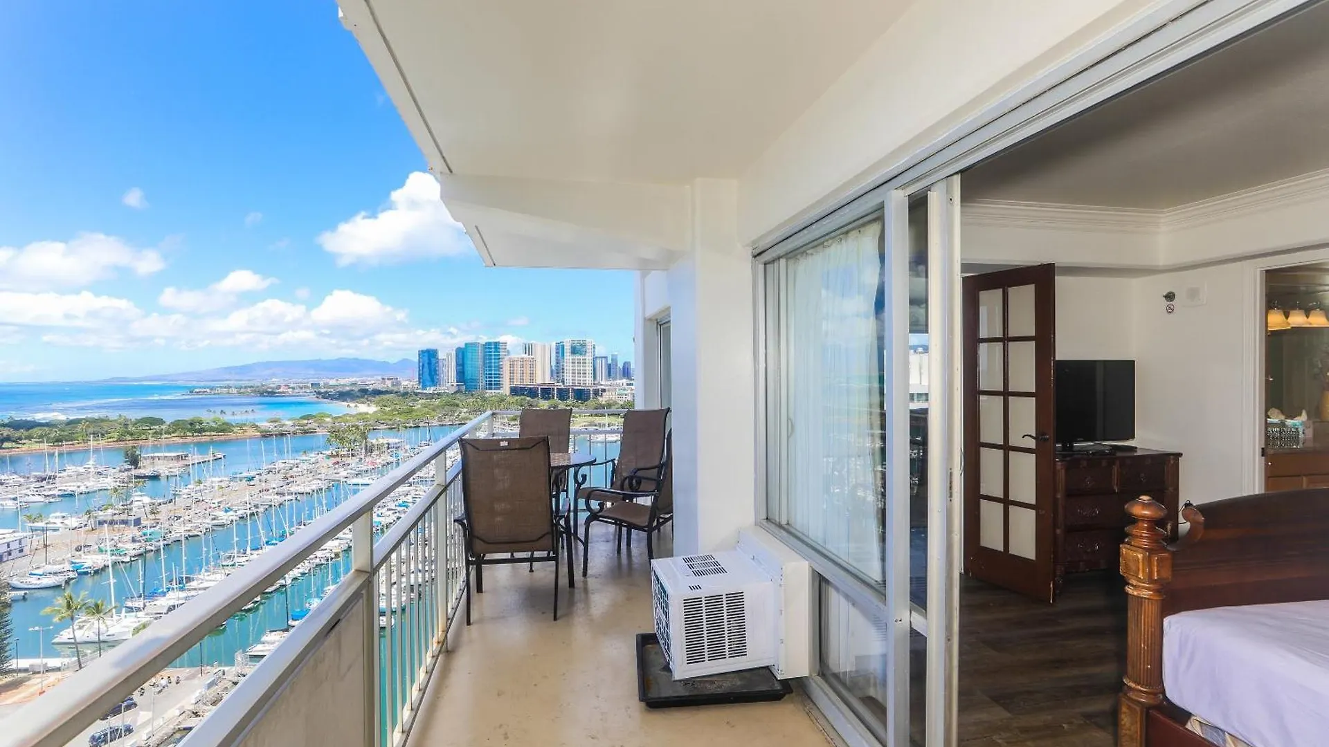 Ilikai Tower 1843 Yacht Harbor View 2Br Daire Honolulu ABD